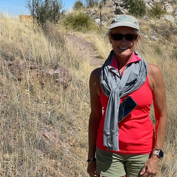 Meet your Posher, Andrea - Picture 4 of 16